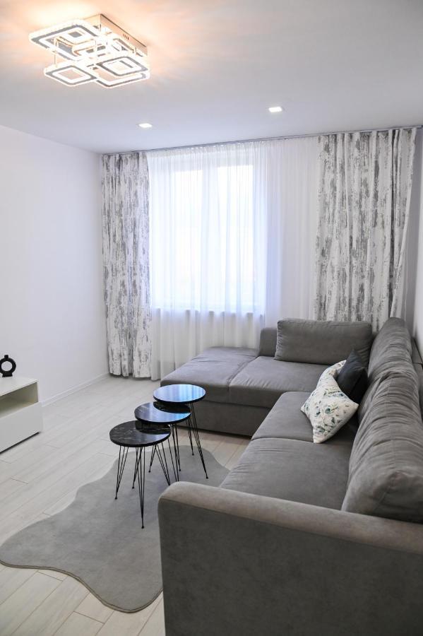 Apartment Acasa La Maria Petrila